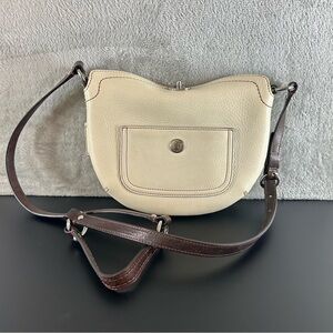 COACH Y2K 2005 Chelsea Cream Pebbled Leather Turnlock Crossbody Style# 8A43